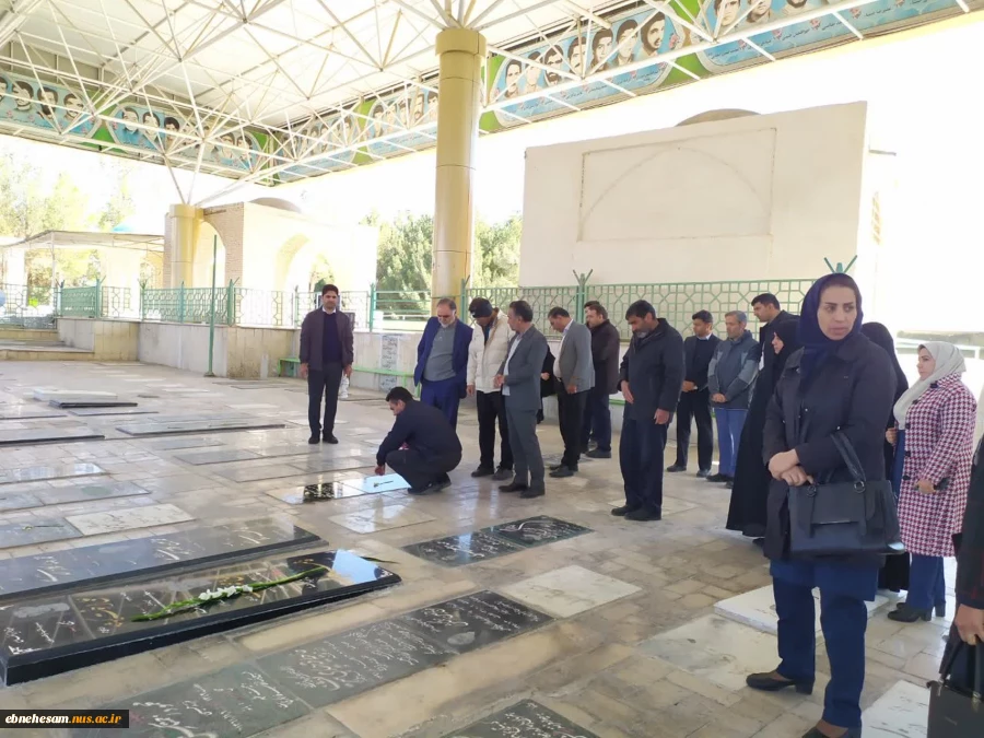 غبار روبی مزار شهداء بمناسبت ایام الله دهه فجر و پیروزی انقلاب اسلامی 16