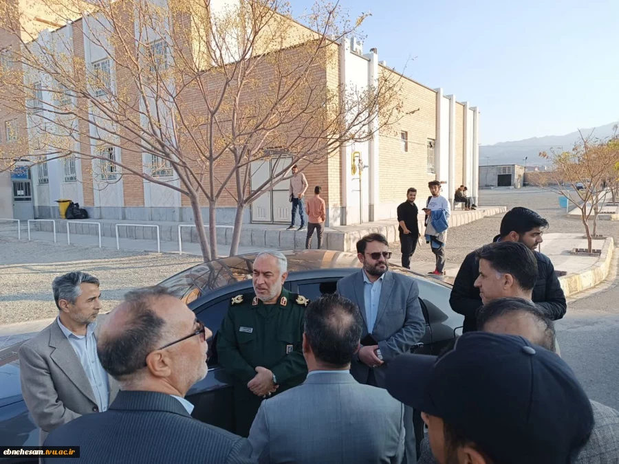 بازدید فرمانده سپاه انصارالرضا (ع) استان خراسان جنوبی  بمناسبت روز دانشجو 16آذر از دانشگاه ملی مهارت استان خراسان جنوبی 3