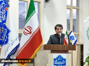 برگزاری محفل انس با قرآن کریم و تکریم خانواده شهدای منتسب به دانشگاه در دانشگاه ملی مهارت خراسان جنوبی 9