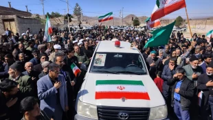 حضور رئیس دانشگاه ملی مهارت استان خراسان جنوبی و مدیرکل دفتر برنامه بودجه ،تحول اداری وبهره وری دانشگاه ملی مهارت، در تشییع و خاکسپاری شهید هاشم میری بُقال    3