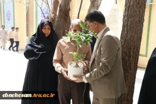 دلجویی و تکریم خانواده های معزز شهیدان زیبا و نادی مقدم با حضور رئیس دانشگاه واحد استان ، مدیرکل دفتر برنامه بودجه ،تحول اداری وبهره وری دانشگاه ملی مهارت 6
