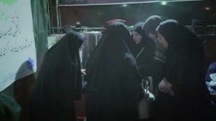 حضور پر شور و شعور همکاران به همراه خانواده ها و جمعی از دانشجویان دانشگاه ملی مهارت واحد استانی خراسان جنوبی در محفل سوگ اربعین قائد شهید امت (قدس سره)  9