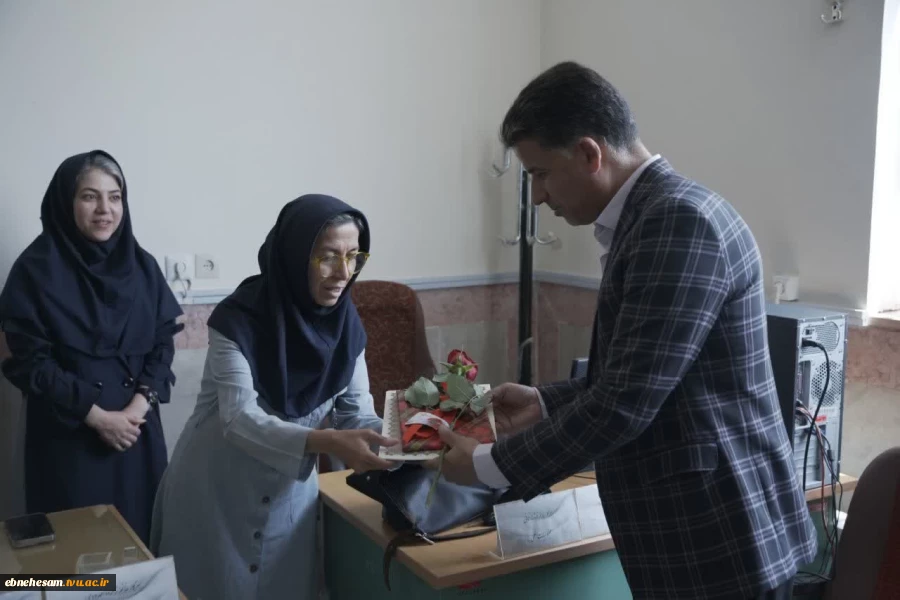 تقدیر از اعضای هیأت علمی دانشگاه ملی مهارت استان خراسان جنوبی به مناسبت گرامیداشت هفته معلم و بزرگداشت مقام استاد 8