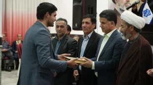 آیین گرامیداشت دهه سرآمدی آموزش و تجلیل از سرآمدان آموزشی دانشگاه ملی مهارت خراسان جنوبی برگزار شد. 15