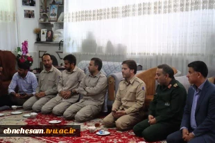 دیدار رئیس دانشگاه ملی مهارت استان خراسان جنوبی با خانواده شهید سرافراز مهدی زیبا  2