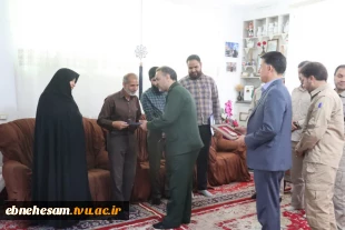دیدار رئیس دانشگاه ملی مهارت استان خراسان جنوبی با خانواده شهید سرافراز مهدی زیبا  5