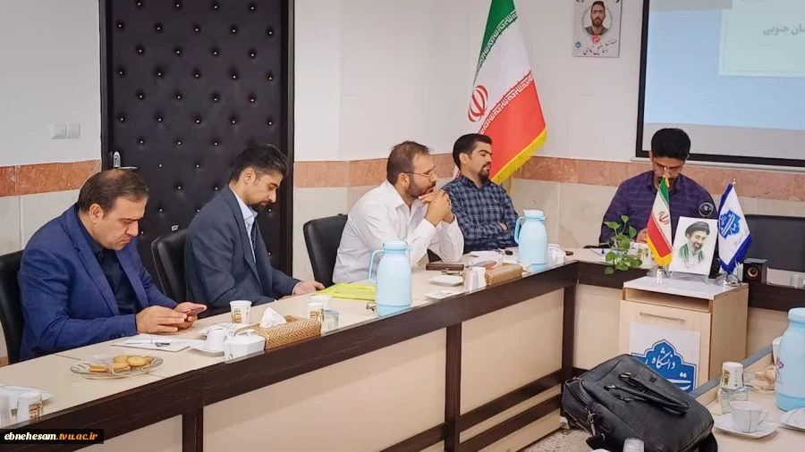 دوره معرفتی؛ دانش‌افزایی و توانمندسازی اعضای هیأت‌علمی (ضیافت اندیشه)   برگزار شد. 15